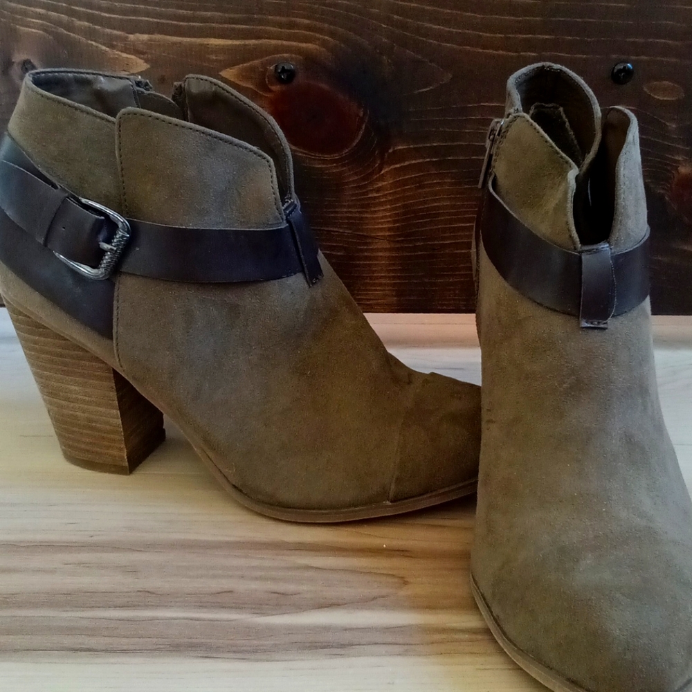 Carlos by Carlos Santana Ankle Boots